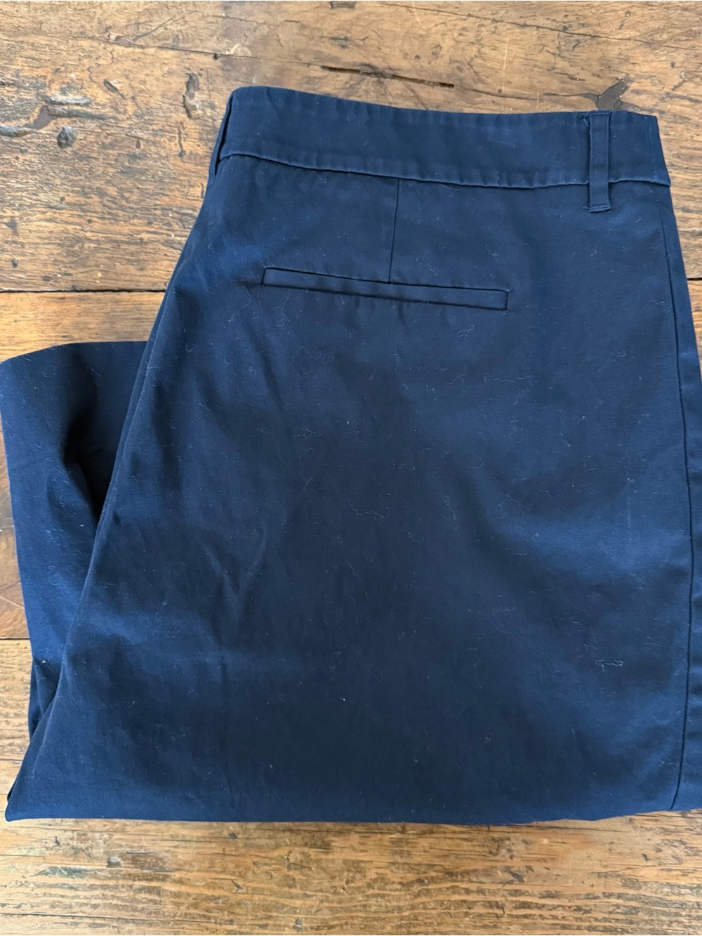 Jones New York Navy Blue Bermuda Chino Shorts 10" Inseam Size 14